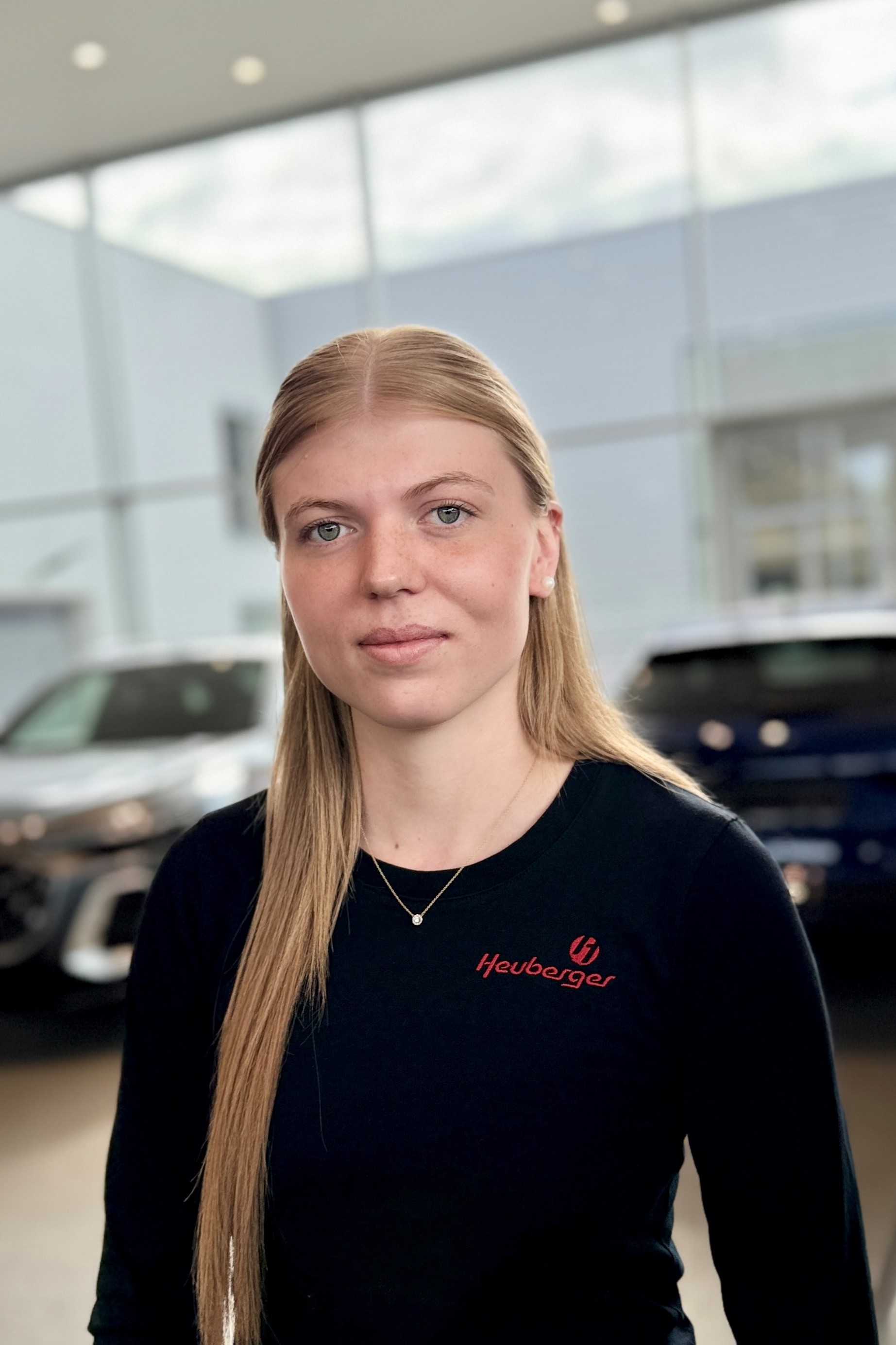 Elisabeth Dietzel Autohaus Heuberger: Elisabeth Dietzel